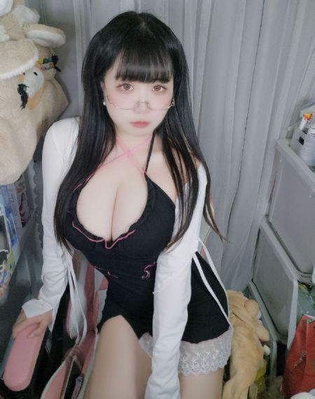 嗯啊边走边做h楼梯的小视频_720高清在线