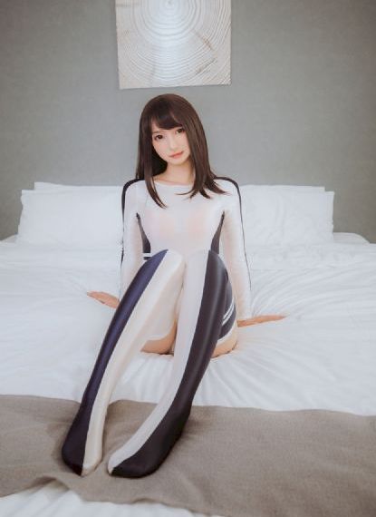 欧美精品综合久久久_云播放粤语日本成人在线